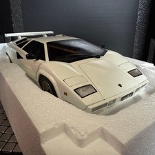 Autoart 1/18 Lamborghini Countach 5000S Minicar