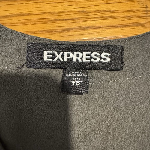 Express Portofino Zip Blouse XS Gray Roll Tab Sleeve V Neck Pocket Career Top - Picture 2 of 7