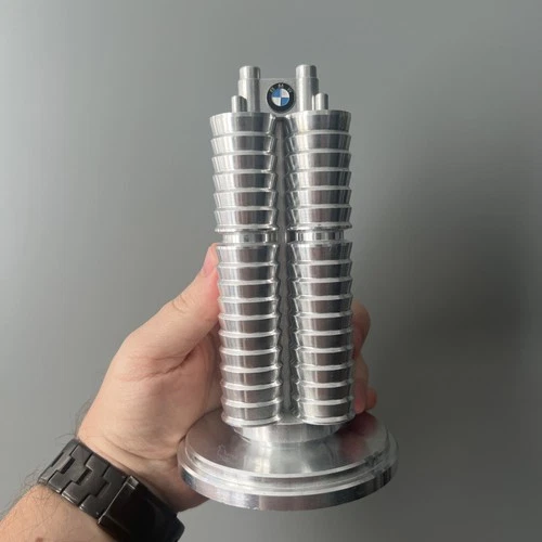 SOUVENIR METAL BUILDING-BMW HIGH TOWER very rare original BMW