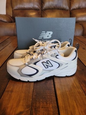 New Balance 408 Sneaker WHITE AND NAVY BLUE 8.5 D MEDIUM