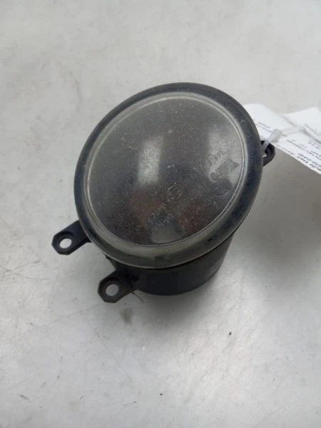 07-14 LUZ ANTINIEBLA DELANTERA CONDUCTOR TOYOTA CAMRY SE Foto 2 de 4