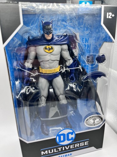 McFarlane Toys DC Multiverse Batman/Spawn 1996 Batman Platinum Edition 7” Figure - Picture 4 of 7