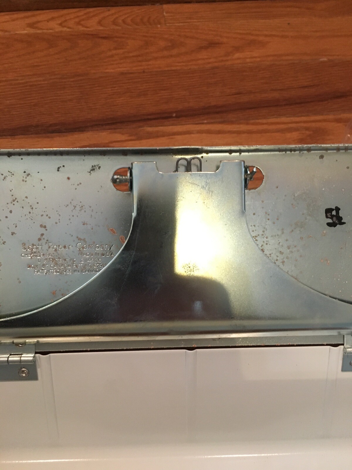 New Old Stock VINTAGE SCOTT PAPER TOWEL DISPENSERS Folded Towel