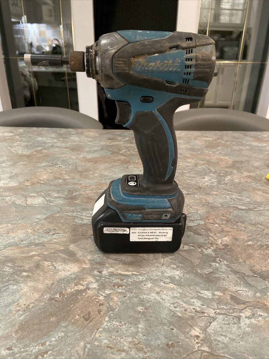 makita DTD 146 impact driver IN GOOD WORKING ORDER NO CHARGER