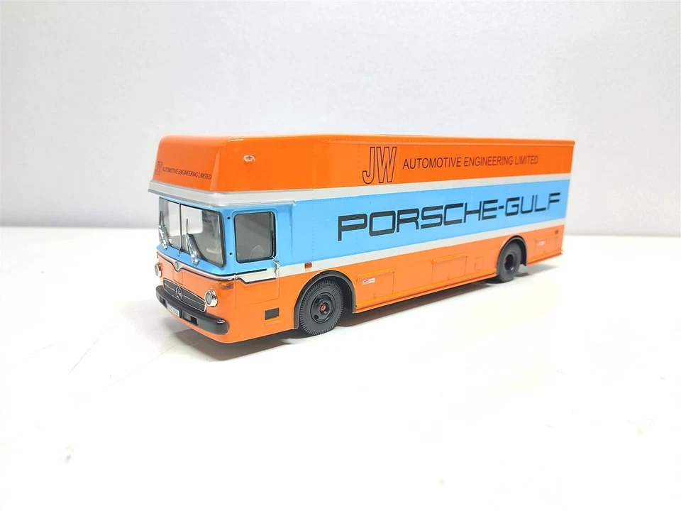Camion Mercedes O317 Trasnporter Porsche Team Gulf Racing - 1/43 Schuco - Immagine 3 di 4