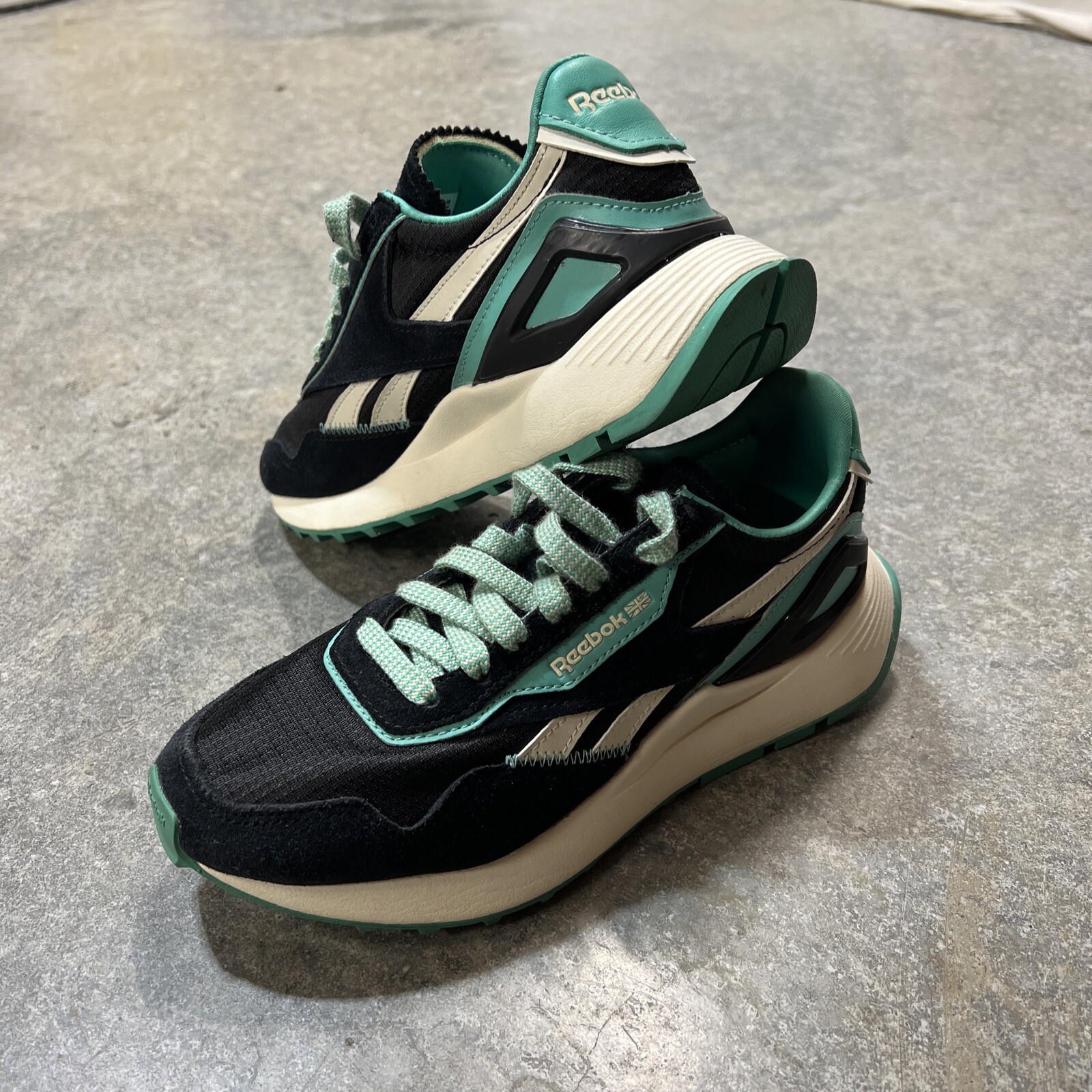 Reebok Zig Kinetica Ac Valhalla Reebok Legacy Reebok Assassin'