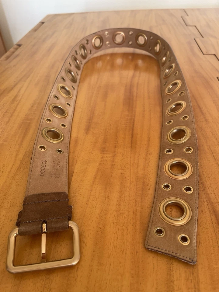 Cinturón Prada Ojal Marrón Suede/Latón Talla 32 Hecho en Italia V. Buen Estado Foto 4 de 4
