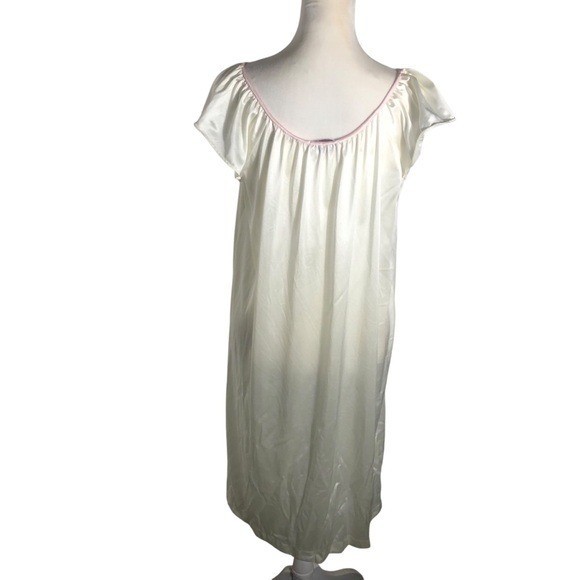 Vintage Vanity Fair satin floral long nightgown Size Small off white lightweight thumbnail 4