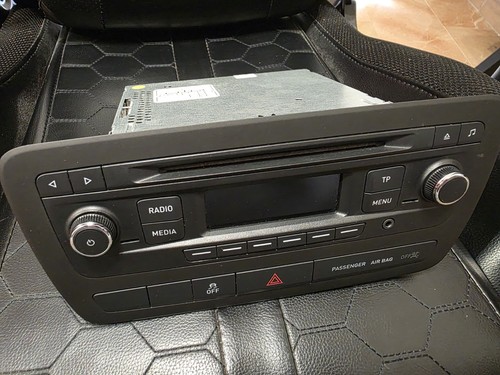 đŸ‘‰AUTORADIO LETTORE CD MP3 SEAT IBIZA - Foto 1 di 1
