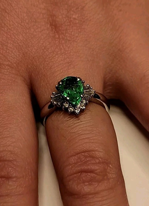 Emerald and Dia Ring, Bright Green Emerald White Diamonds, 1.28tcw, 5.7g, sz 6.7