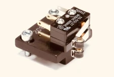 Z.  84282-011 Henny Penny Valve Selector Micro Switch Assembly  OEM Free Ship!!