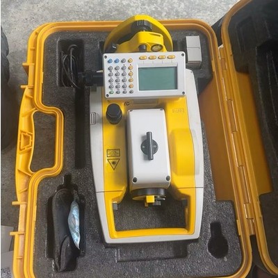 Used South NTS-332R4 Reflectorless  Total Station
