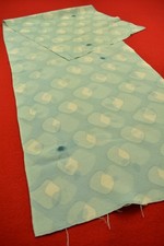 Vintage Japanese Silk Kimono Fabric Scrap Remnant Textile Quilting 42.9"/CA76/65
