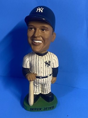 Derek Jeter New York Yankees Sony Ericsson AT&T Wireless  Bobblehead NO BOX
