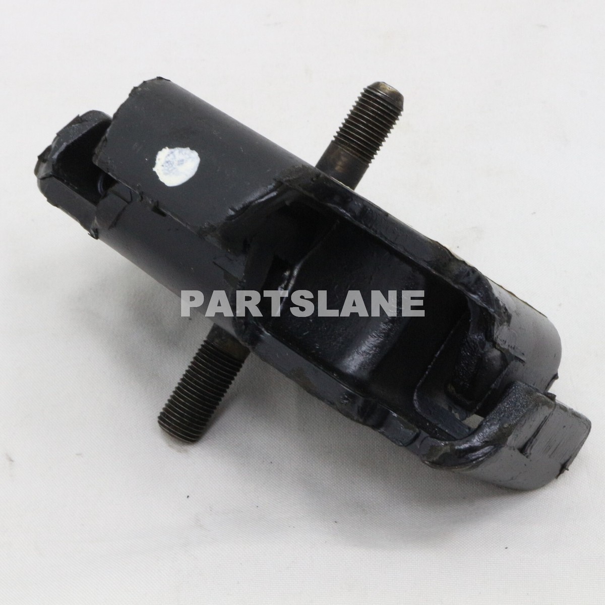 Toyota Land Cruiser 1984-1990 OEM Front Engine Mounting Insulator