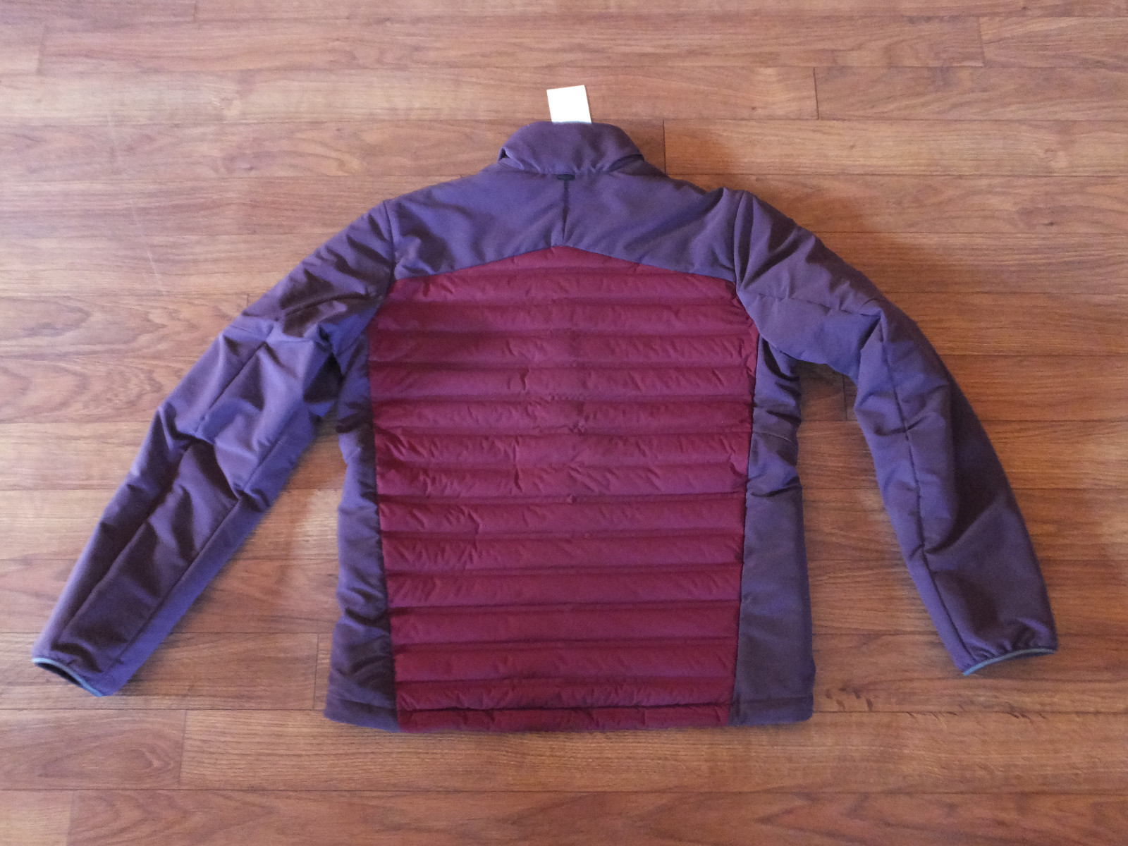 Men's Medium Mountain Hardwear StretchDown 750 Down Jacket - Maroon image 4