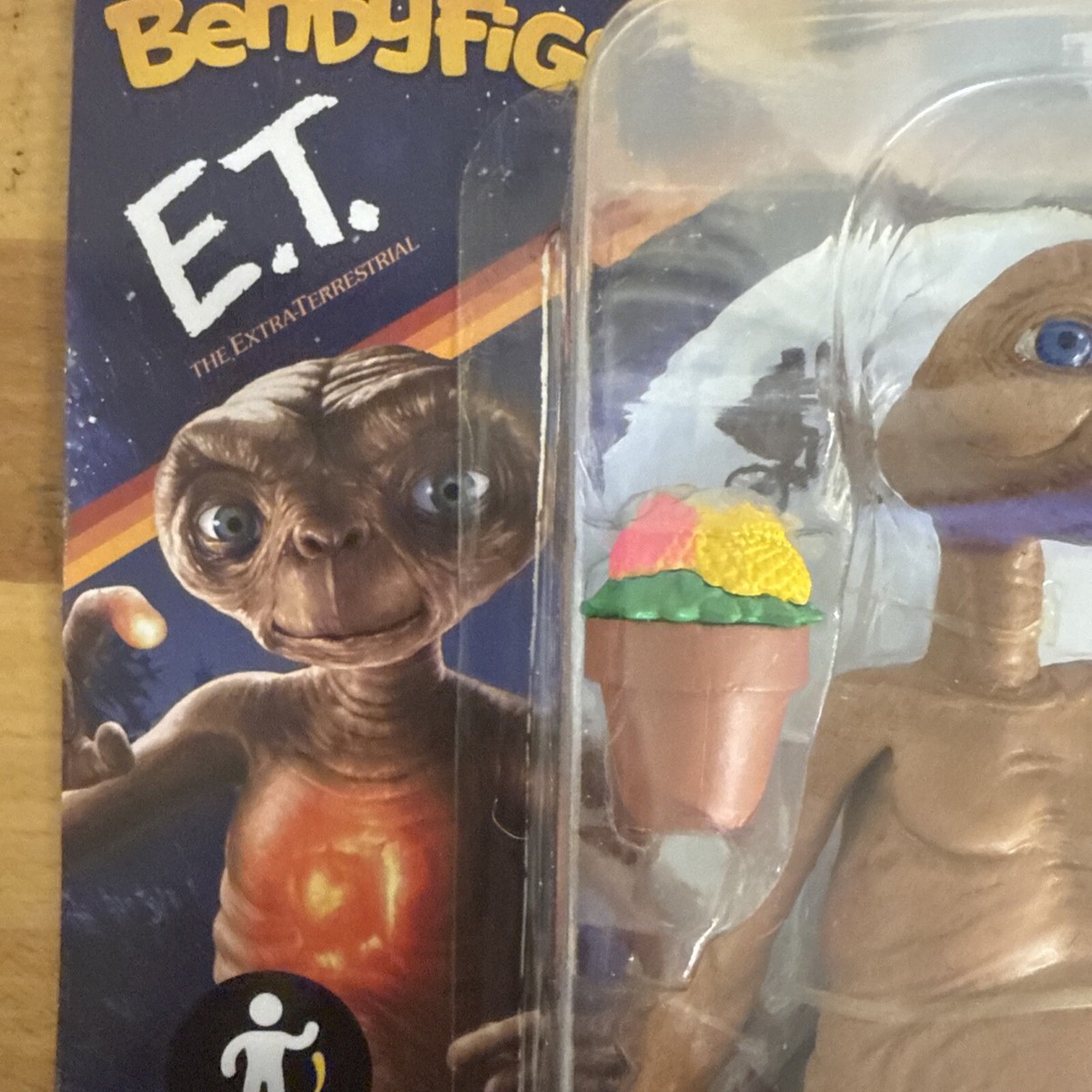 E.T: l'extra-terrestre statuette 1/4 E.T. 22 cm - SD TOYS & CFR STUDIO