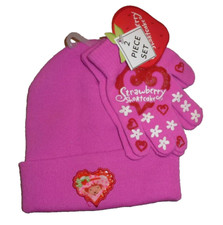 CLASSIC 2003 STRAWBERRY SHORTCAKE KNIT BEANIE HAT  GLOVES SET NW COLD SNOW GEAR