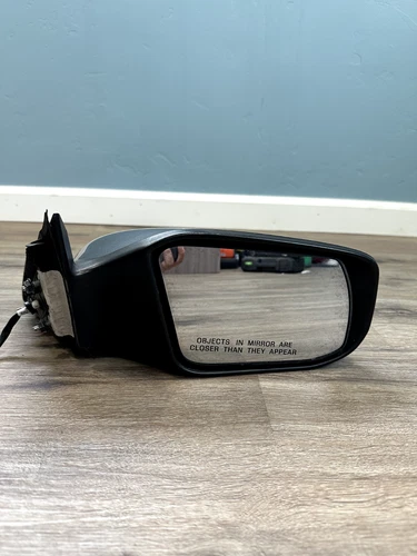 2014 Nissan Altima passenger side door Mirror (OEM)
