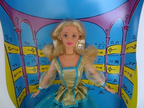 SPECIAL EDITION EVENING SYMPHONY BARBIE MATTEL 1977 SERVICE MERCHANDISE - Picture 4 of 10