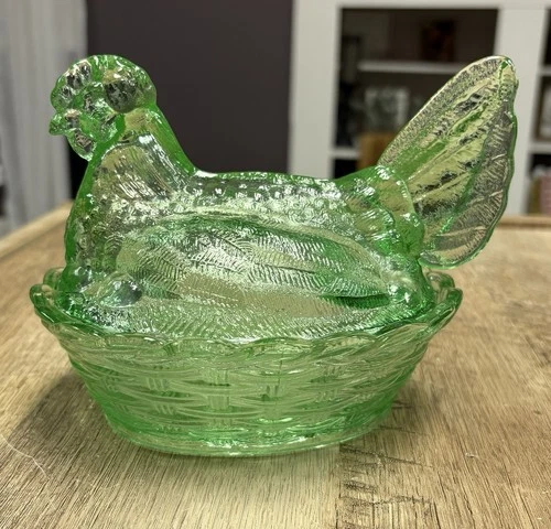 Hen on Nest Green Depression Style Glass Vintage Dish With Lid 5”H