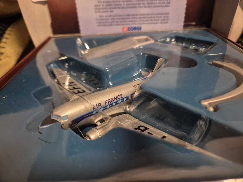 corgi the aviation archive-douglas dc3 air france 1st issue 47110 - Image 2 of 4