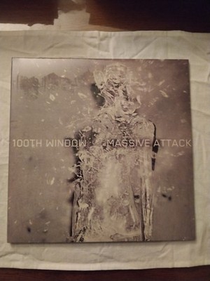Massive Attack 100th Window Vinyl LP 33 Runden Album Sprache Englisch