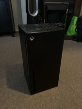 Xbox Series X Ukonic  Table Top Mini Fridge, Black/Green Untested