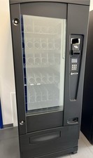 Snack und Getränkeautomat