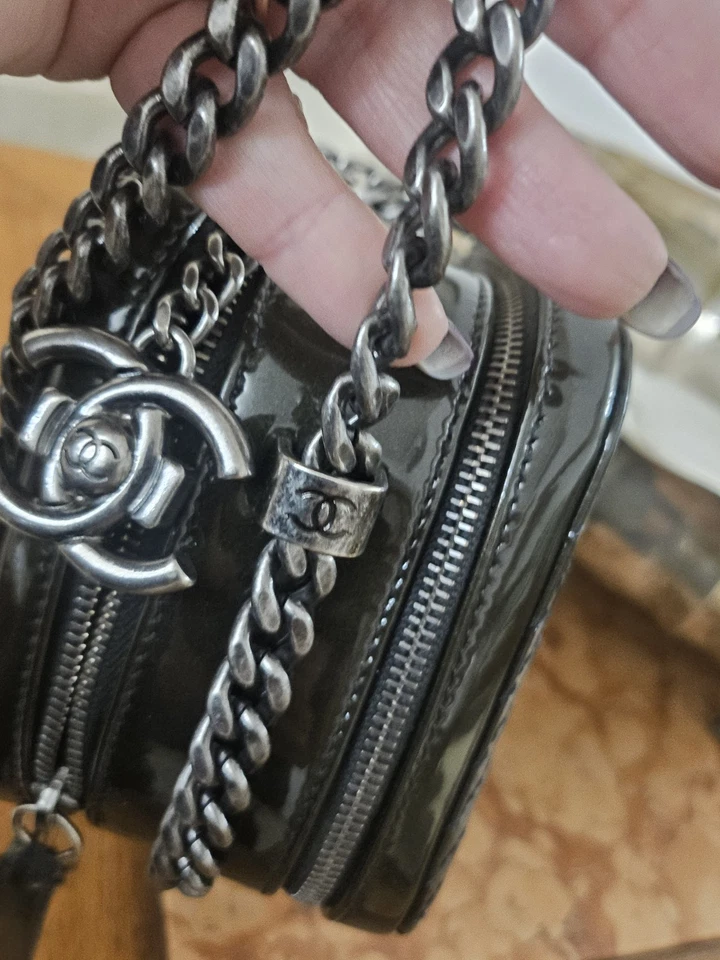 Chanel Boy, foto 3 di 5