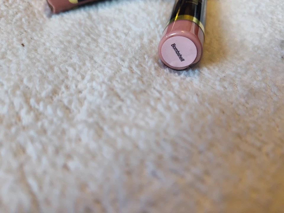Due colori e lucidi Lipsense di SeneGence - completi/nuovi/sigillati - colore bomba💋 - Immagine 3 di 4