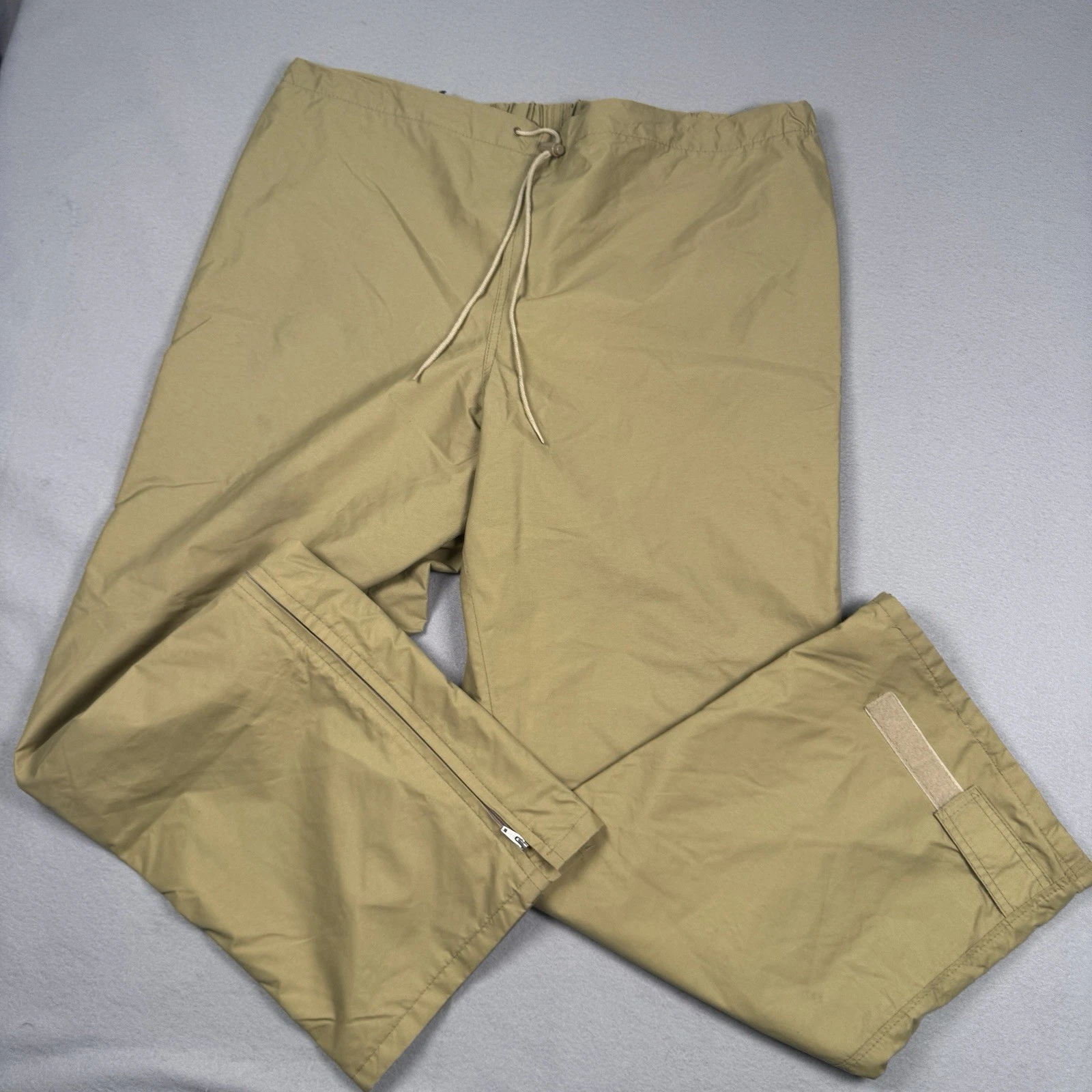 Bass Pro Shops GORE-TEX Pants Mens XL Elastic Drawstring Hunting Fishing USA
Opens in a new window o