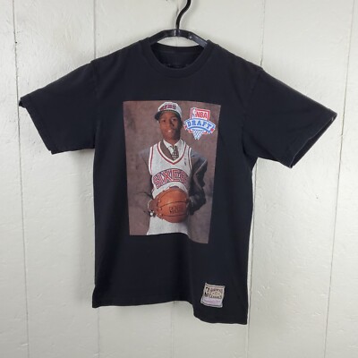Allen Iverson Shirt Mens Small Black Crew Neck Short Sleeve Graphic NBA Stretch