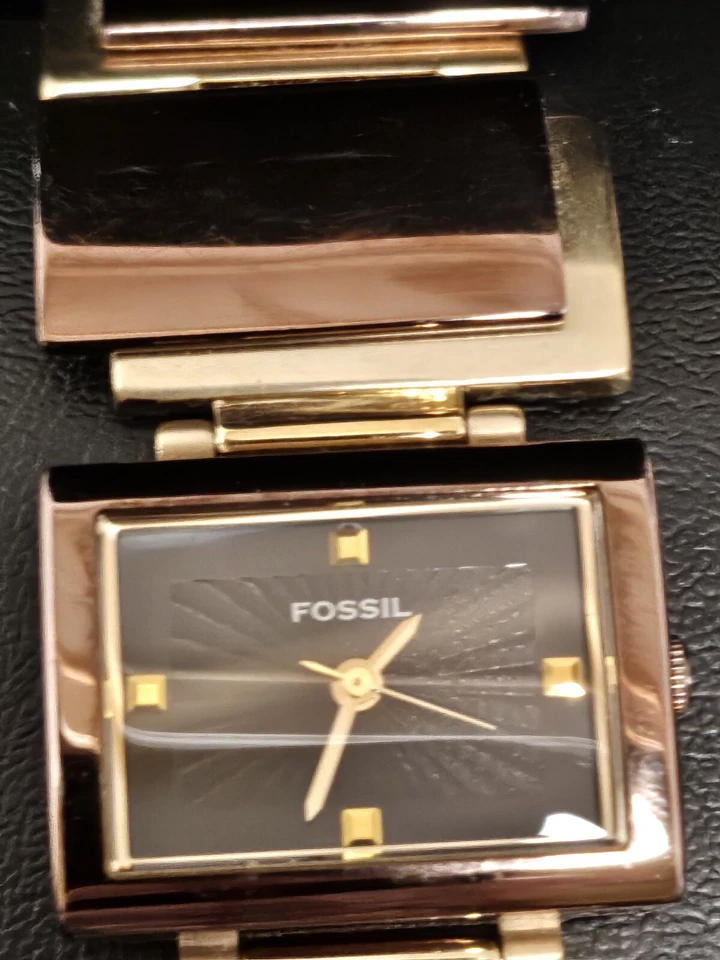 Reloj de cuarzo vintage para dama Fossil ES1858 F2 piezas suizas nuevo a batería funcionando Foto 2 de 4