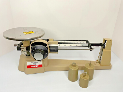 Ohaus Dial-O-Gram Balance 2610 g Scale with Weights and Carry Case