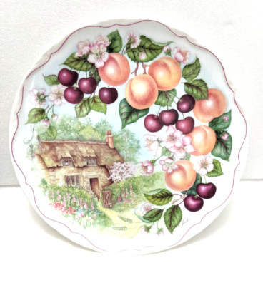 HG. ROYAL ALBERT Harvest Festival Peach Plate 8.5'' By Jane James England