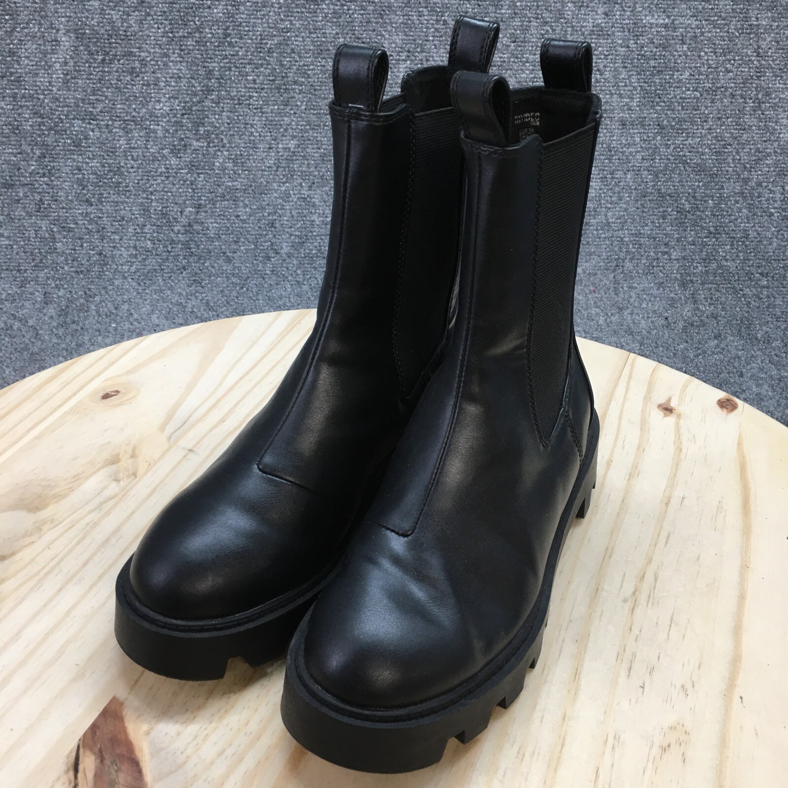 H & M Boots Womens 36 Chelsea Ankle Booties Black Pull On Chunk Heels Comfort