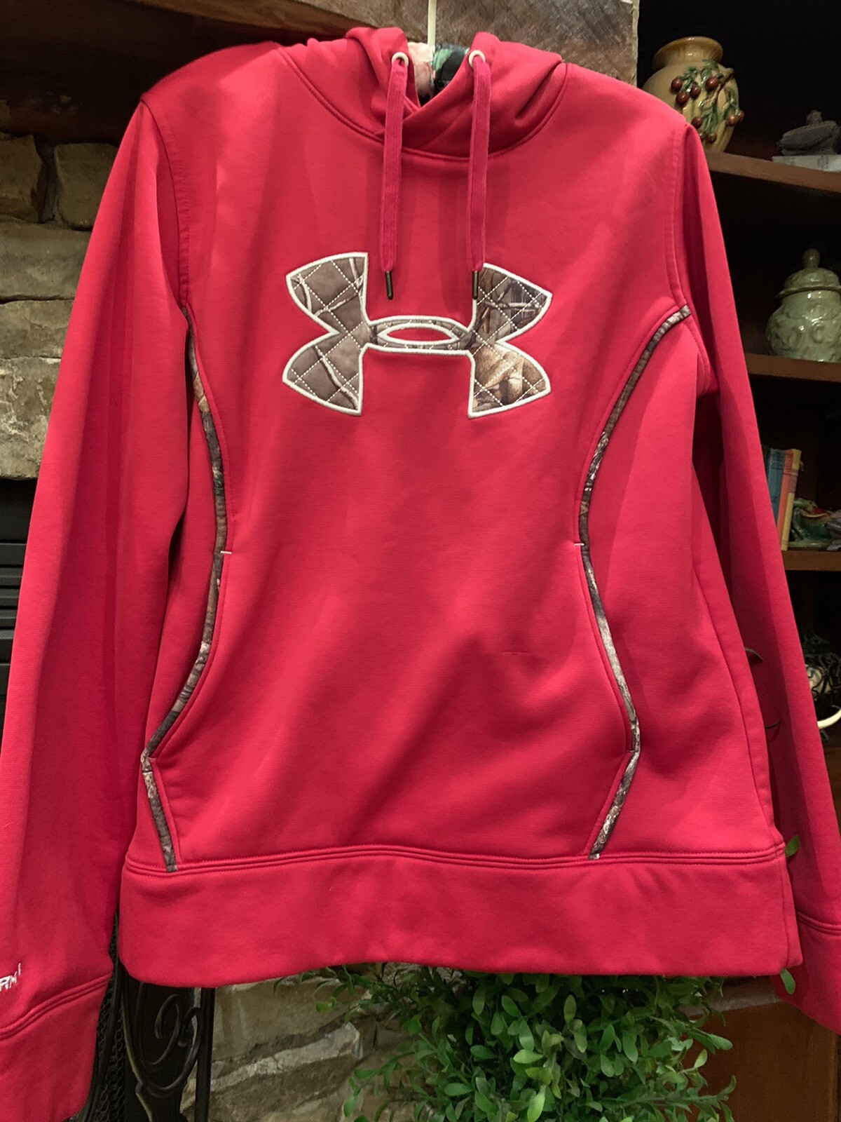 Under Armour Pink/Rose &Camouflage Women's Size Mediu… Gem