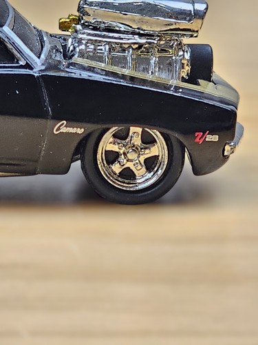 1969 Chevy Camaro Black Z/28 Muscle Hot Rod Drag Race 1/18 Diecast Car Vintage - Picture 3 of 3