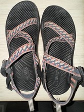 Chaco men  s Water sandals Size 6