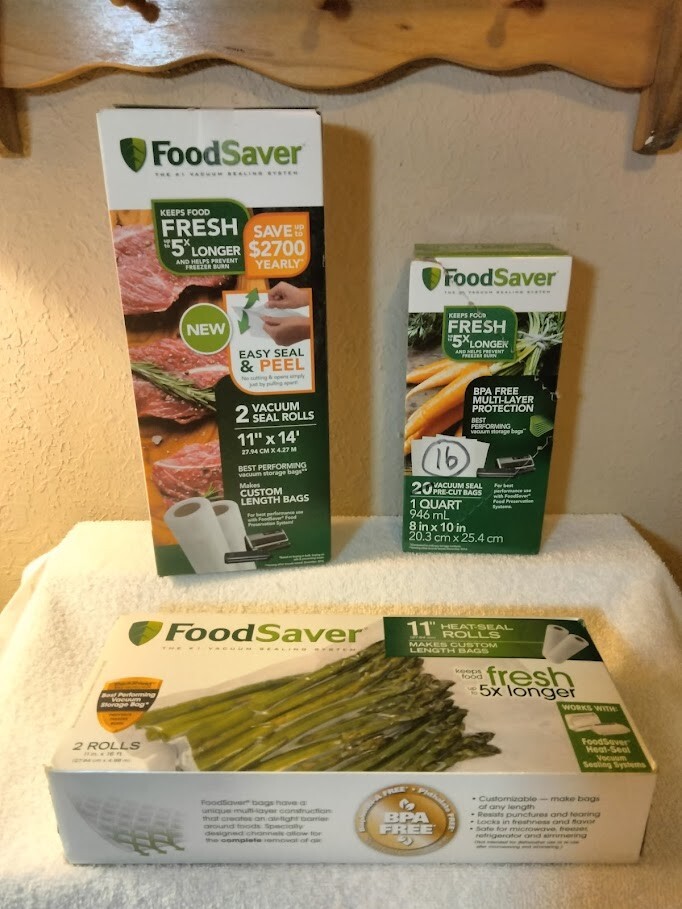 New Foodsaver Combo Pack Rolls (2) Rolls 8” x 14' + (2) 11" x 16