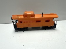 TYCO HO Scale 36' Union Pacific 1654 Cupula Caboose