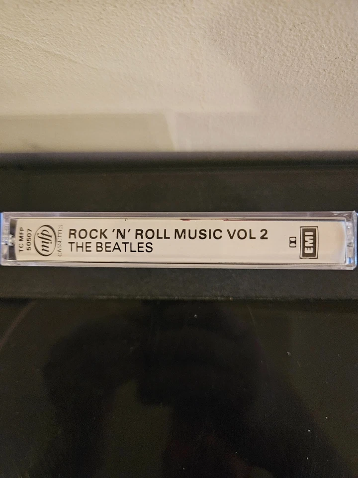 THE BEATLES Rock 'N' Roll Music Vol 2 1976 CASSETTE TAPE COMPILATION REISSUE - Image 4 of 4