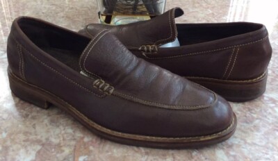 Cole Haan Men display picture 1