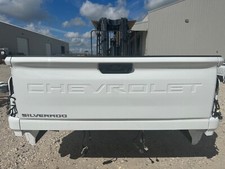 20 21 22 23 24 25 Chevrolet Silverado 2500 3500 Factory White Tailgate W Camera