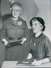 1958 Morton Jones Wife Ted Fletcher President Planned Parenthood 7X9 Press Photo