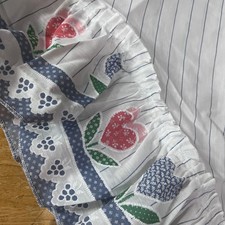 Vtg Cottagecore Tulip Heart Swag Curtains Set...