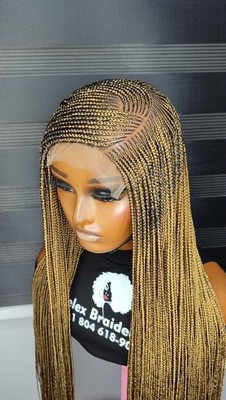 Wig Synthetic Hair In Color Blond