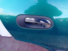 Porte arrière et accessoires Nissan ALMERA