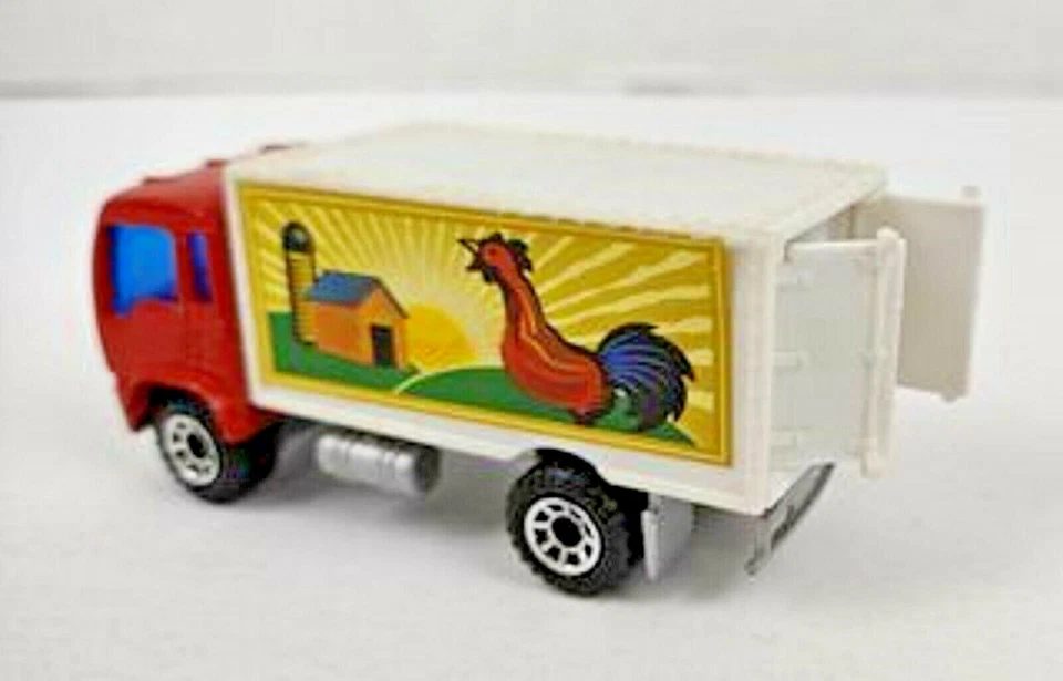 Matchbox 1999 Mattel Farm Delivery Truck Scale 1:90 - Image 3 of 4